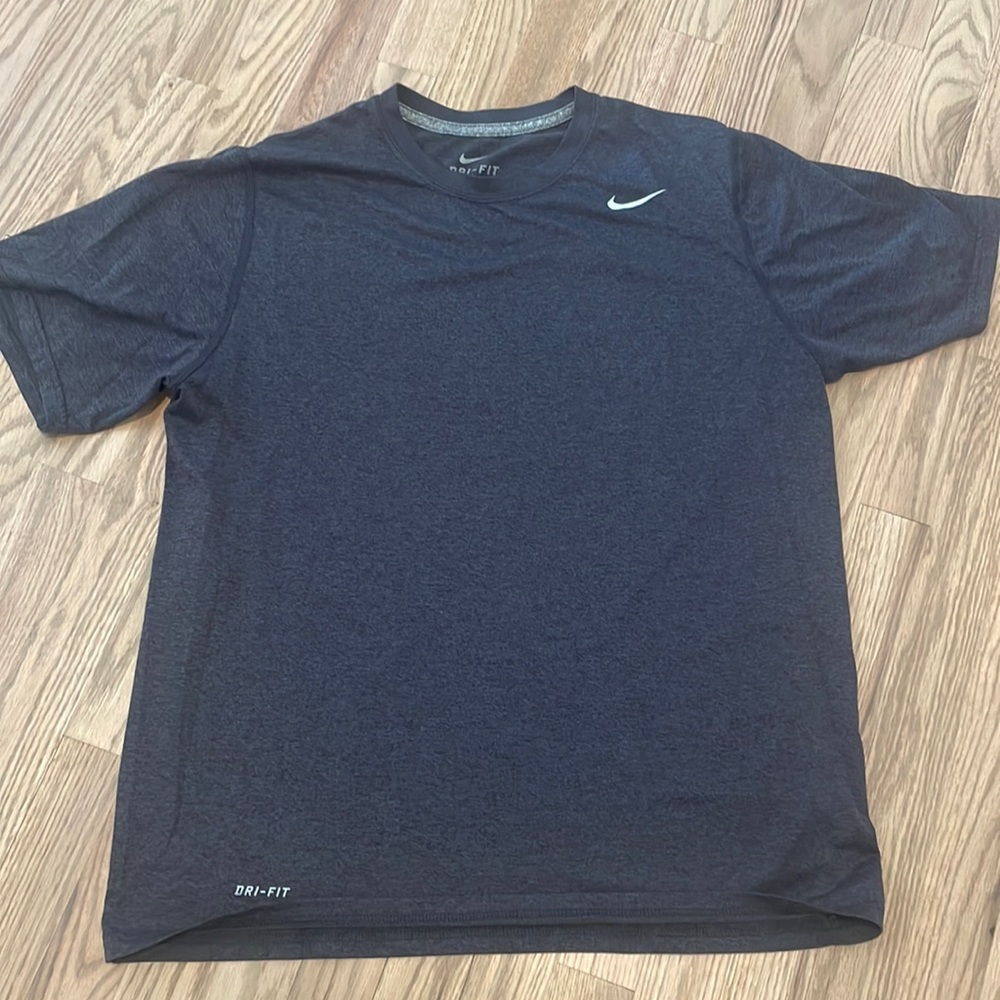 Nike Dryfit L mens t shirt